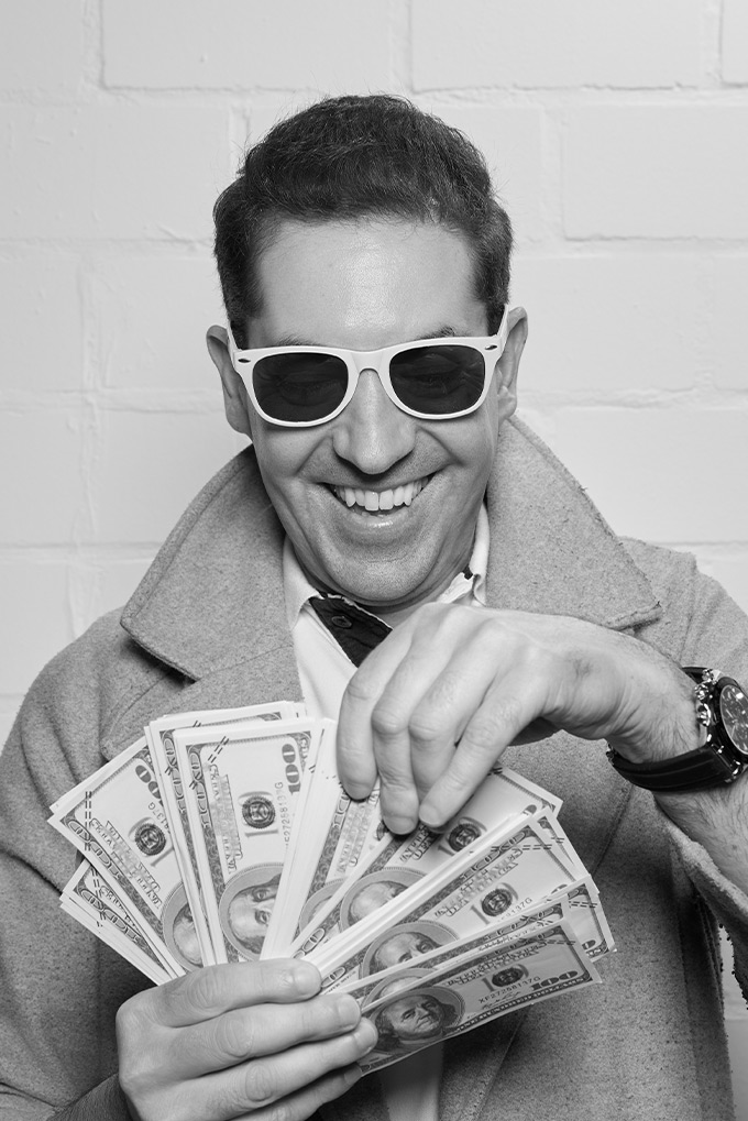 René (Head of Finance & Controlling)